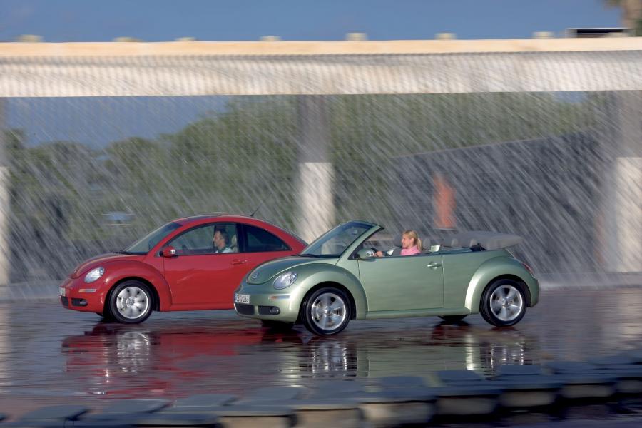  Volkswagen New Beetle Cabriolet 2006 года  (фото 36 из 39)